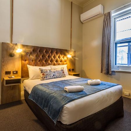 Pretoria Hotel Манъм Екстериор снимка