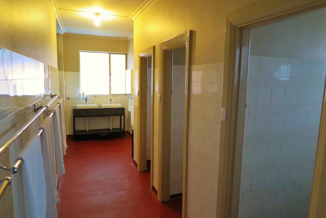 Pretoria Hotel Манъм Екстериор снимка